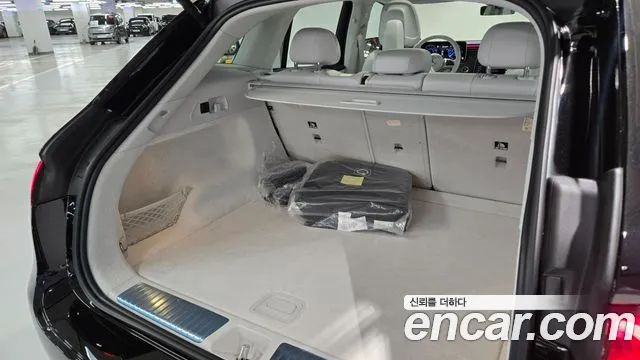 Mercedes-Benz EQE 2026 thumb 10