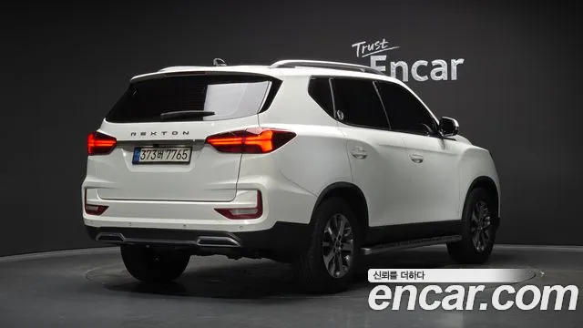 KG_Mobility_Ssangyong Rexton 2021 thumb 2