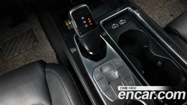 KG_Mobility_Ssangyong Rexton 2021 thumb 9