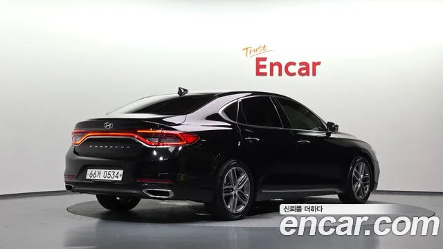 Hyundai Grandeur 2017 thumb 2