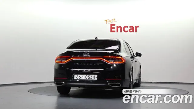 Hyundai Grandeur 2017 thumb 4