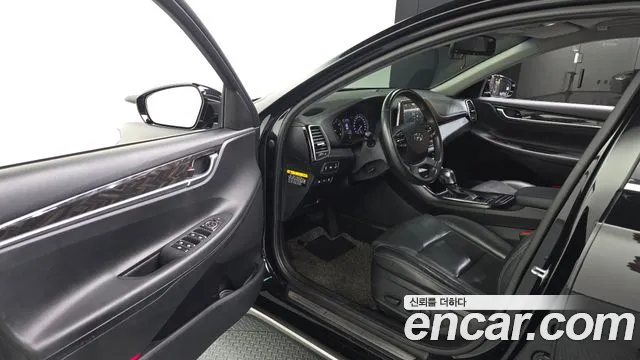 Hyundai Grandeur 2017 thumb 10