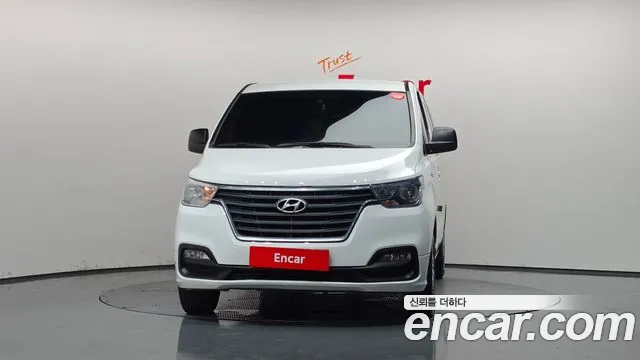 Hyundai Starex 2019 thumb 3