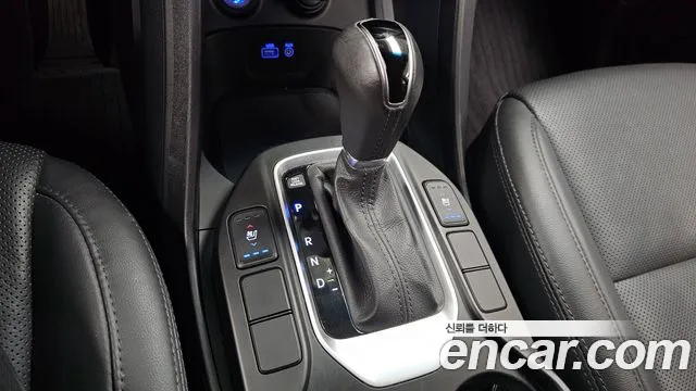 Hyundai Santa Fe 2015 thumb 9