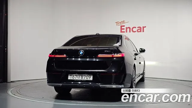 BMW 7 серии 2023 thumb 4