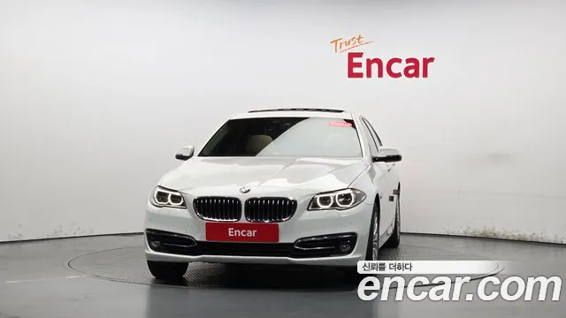 BMW 5 серии 2016 thumb 2