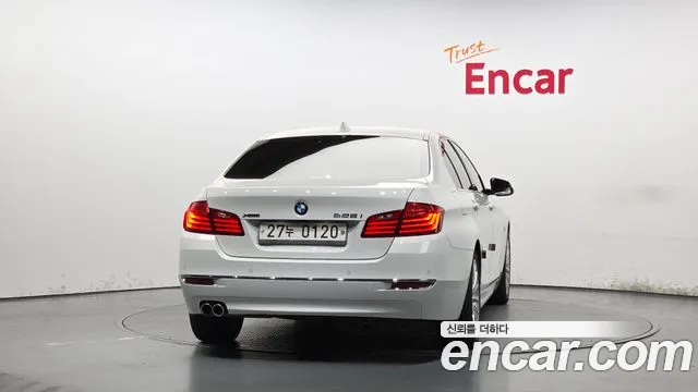 BMW 5 серии 2016 thumb 3