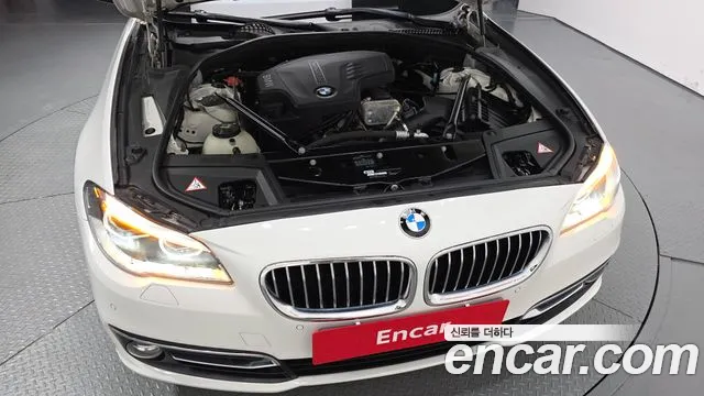 BMW 5 серии 2016 thumb 5