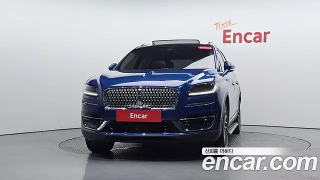 Lincoln Nautilus 2020 thumb 2
