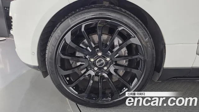 Land Rover Range Rover 2015 thumb 5