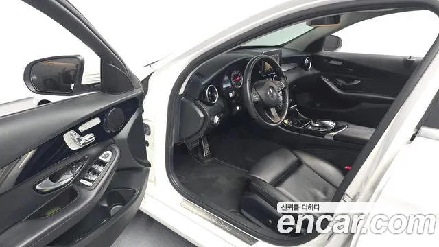 Mercedes-Benz C-Класс 2018 thumb 10