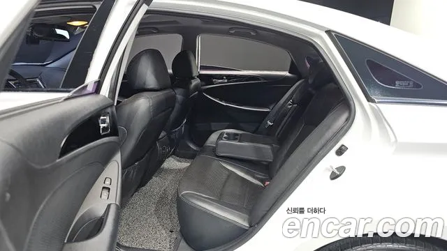 Hyundai Sonata 2011 thumb 10