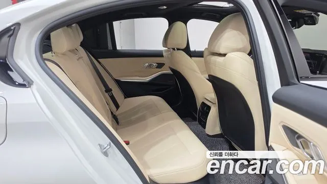 BMW 3 серии 2024 thumb 11