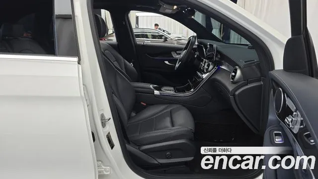 Mercedes-Benz GLC 2020 thumb 11