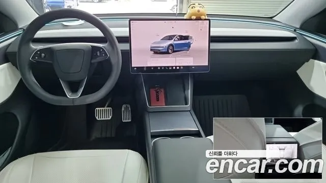Tesla Model Y 2025 thumb 11