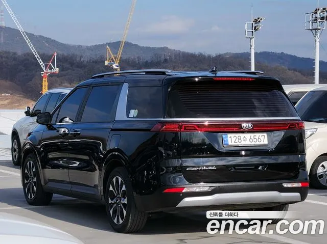 Kia Carnival 2021 thumb 6