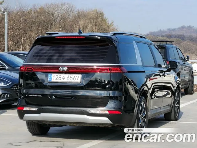 Kia Carnival 2021 thumb 7