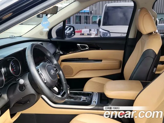 Kia Carnival 2021 thumb 10