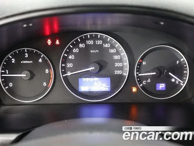 Hyundai Starex 2019 thumb 6