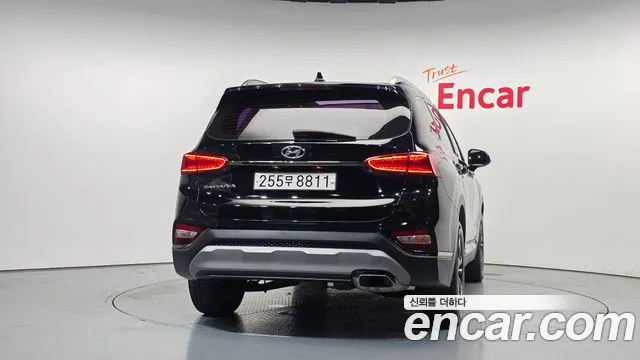 Hyundai Santa Fe 2019 thumb 4