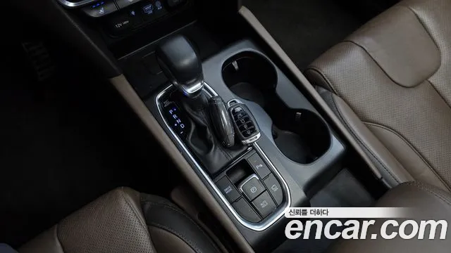 Hyundai Santa Fe 2019 thumb 9