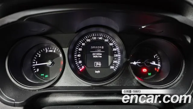 Renault Megane 2016 thumb 8