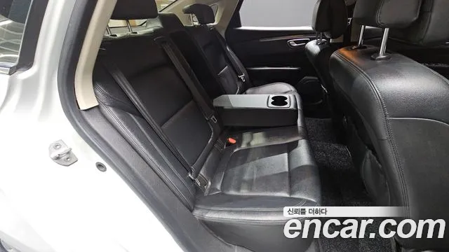 Renault Megane 2016 thumb 12