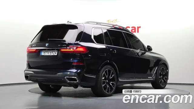 BMW X7 2022 thumb 2