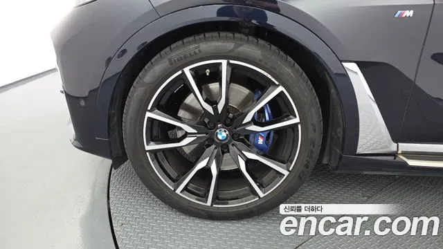 BMW X7 2022 thumb 5