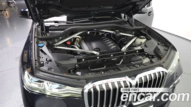 BMW X7 2022 thumb 6
