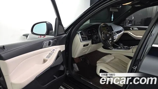 BMW X7 2022 thumb 10