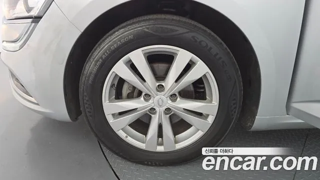 Renault Megane 2018 thumb 5