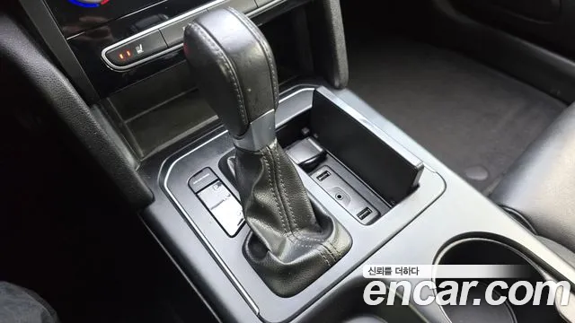 Renault Megane 2018 thumb 9