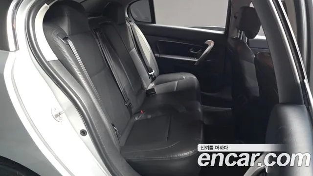 Renault SM5 2017 thumb 11