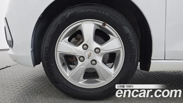 Chevrolet Spark 2016 thumb 5