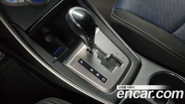 Hyundai Avante 2013 thumb 9