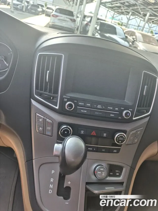 Hyundai Starex 2017 thumb 6
