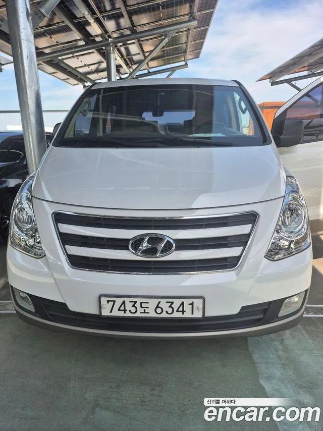 Hyundai Starex 2017 thumb 12
