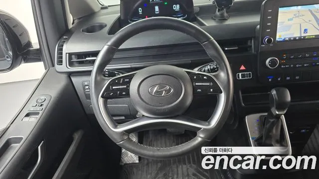 Hyundai Staria 2023 thumb 12