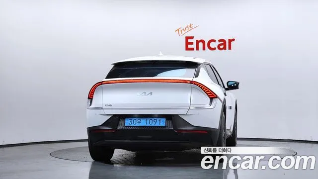 Kia EV6 2022 thumb 4