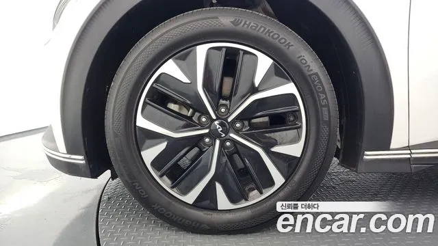 Kia EV6 2022 thumb 5