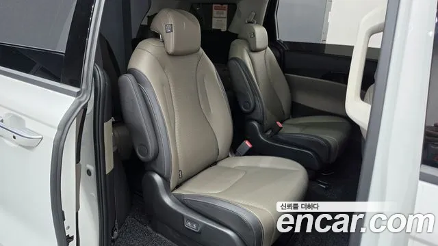 Kia Carnival 2024 thumb 12
