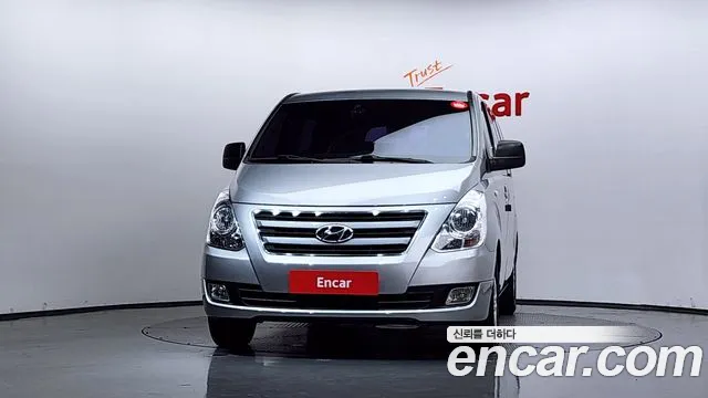Hyundai Starex 2016 thumb 3