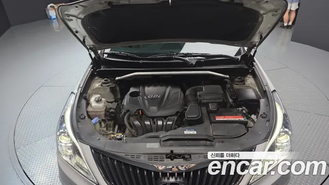 Hyundai Grandeur 2013 thumb 6