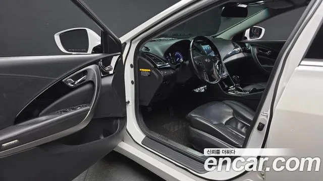 Hyundai Grandeur 2013 thumb 10