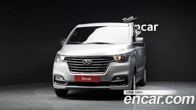 Hyundai Starex 2018 thumb 2