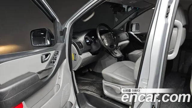 Hyundai Starex 2018 thumb 9
