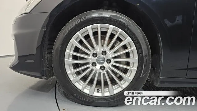 Audi A6 2021 thumb 4