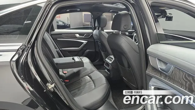 Audi A6 2021 thumb 10