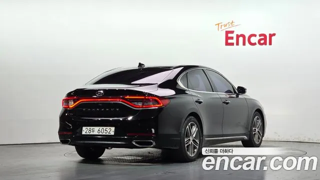 Hyundai Grandeur 2017 thumb 2